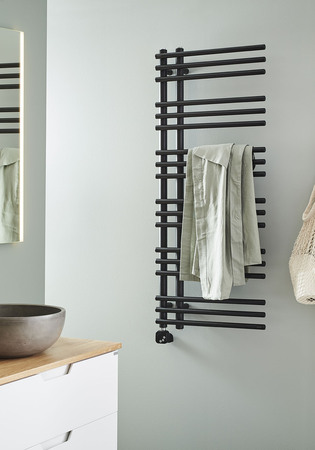 Håndkletørker Arc Black 500X1200 Svart